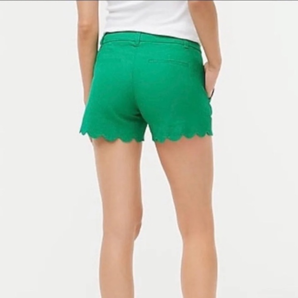 J. Crew | Kelly Green Linen Blend Scallop Hem Shorts - Picture 4 of 11
